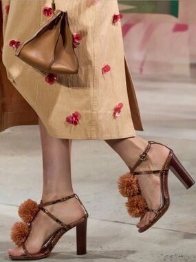 NIB Ulla Johnson Brown Pom-Pom Strappy Block Heel Sandals Size 39.5